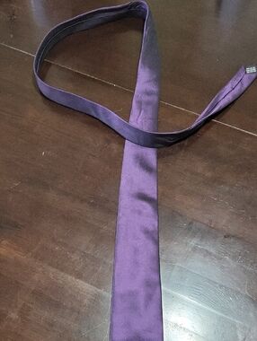 Original Penguin Solid Purple Satin Skinny Tie